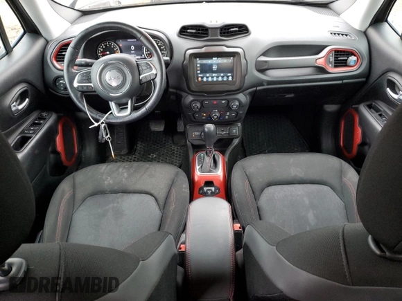 2020 Jeep Renegade Trailhawk z VIN ZACNJBC19LPL42478, wystawiony jako Copart lot #55299935 z przebiegiem 42 355 mil mil oraz Szkoda całkowita • Salvage title. Historia ofert i sprzedaży dostępna na DreamBid. Obrazek 8.
