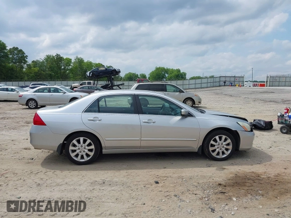 2006 Honda Accord EX-L z VIN 1HGCM66536A063170, wystawiony jako IAAI lot #42289365 z przebiegiem 110 317 mil mil oraz . Historia ofert i sprzedaży dostępna na DreamBid. Obrazek 13.