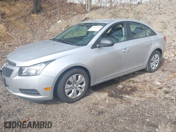 2014 Chevrolet Cruze LS with VIN 1G1PA5SH3E7178262, listed as a IAAI auction lot 42001205 with 159,174 mi miles and . Bid and sale history available at DreamBid. Image 2.