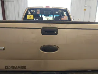 2006 Ford F-150 XLT z VIN 1FTPW14V26KD91366, wystawiony jako IAAI lot #42837337 z przebiegiem 195 334 mil mil oraz . Historia ofert i sprzedaży dostępna na DreamBid. Obrazek 6.