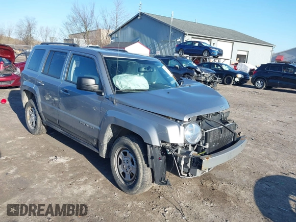 2016 Jeep Patriot Sport with VIN 1C4NJRBB1GD719198, listed as a IAAI auction lot 41987326 with 155,886 mi miles and . Bid and sale history available at carsss.com. Image 1.