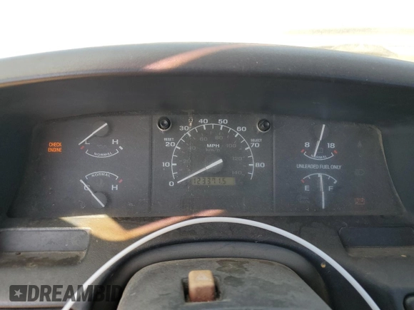 1996 Ford F-150 с VIN 1FTEF14Y1TLA34736, выставлен на аукционе Copart как лот 65546935 с пробегом 123 371 миль миль и Чистый • Clean title. История ставок и продаж доступна на DreamBid. Изображение 9.