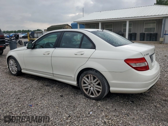 2009 Mercedes-Benz C 300 Sport z VIN WDDGF54X69R042463, wystawiony jako Copart lot #59370655 z przebiegiem 130 016 mil mil oraz Szkoda całkowita • Salvage title. Historia ofert i sprzedaży dostępna na DreamBid. Obrazek 2.