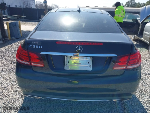 2014 Mercedes-Benz E-Class E 350 with VIN WDDKJ5KBXEF248011, listed as a IAAI auction lot 41566643 with 120,108 mi miles. Bid and sale history available at carsss.com. Image 16.