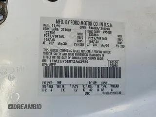 2000 Ford Explorer z VIN 1FMZU75E8YZA63925, wystawiony jako Copart lot #88376205 z przebiegiem 317 731 mil mil oraz Czysty tytuł • Clean title. Historia ofert i sprzedaży dostępna na DreamBid. Obrazek 13.