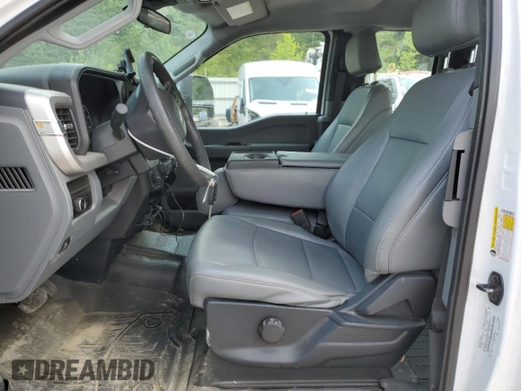 2023 Ford F-250 XL с VIN 1FT7X2BA7PEC78466, выставлен на аукционе Copart как лот 60484385 с пробегом 65 359 миль миль и Списание • Salvage title. История ставок и продаж доступна на DreamBid. Изображение 7.