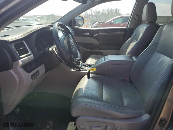 2017 Toyota Highlander Limited with VIN 5TDDZRFH0HS364209, listed as a Copart auction lot 51216495 with 154,887 mi miles and Clean Title. Bid and sale history available at carsss.com. Image 7.