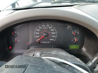 2004 Ford F-150 XL z VIN 1FTRF12W54NB48425, wystawiony jako Copart lot #53709745 z przebiegiem 104 456 mil mil oraz Szkody całkowita. Historia ofert i sprzedaży dostępna na DreamBid. Obrazek 9.
