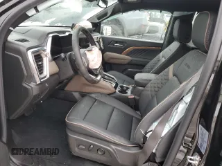 2024 GMC Canyon 4WD Denali with VIN 1GTP6FEK6R1295722, listed as a Copart auction lot 44948475 with 864 mi miles and Salvage Title. Bid and sale history available at carsss.com. Image 7.