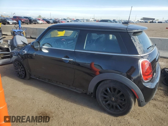 2019 MINI Hardtop Cooper with VIN WMWXP5C51K2H30117, listed as a Copart auction lot 55526285 with 52,764 mi miles and Salvage title. Bid and sale history available at DreamBid. Image 2.