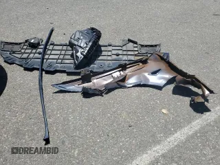 2022 Tesla Model S z VIN 5YJSA1E53NF491494, wystawiony jako Copart lot #56483015 z przebiegiem 31 507 mil mil oraz Szkoda całkowita • Salvage title. Historia ofert i sprzedaży dostępna na DreamBid. Obrazek 12.
