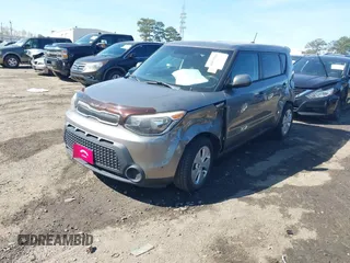2015 Kia Soul with VIN KNDJN2A23F7216443, listed as a IAAI auction lot 41870360 with 103,753 mi miles. Bid and sale history available at carsss.com. Image 18.