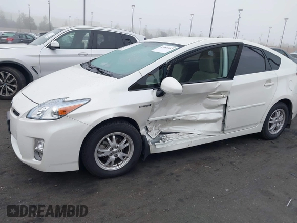 2010 Toyota Prius II with VIN JTDKN3DU9A0121927, listed as a IAAI auction lot 42085463 with 170,750 mi miles. Bid and sale history available at carsss.com. Image 6.