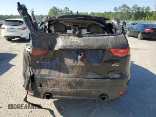 2017 Jaguar F-Pace 35t Prestige with VIN SADCK2BV2HA897456, listed as a Copart auction lot 51971945 with Not provided miles and Salvage title. Bid and sale history available at DreamBid. Image 6.