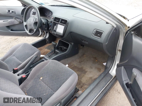 2000 Honda Civic DX z VIN 2HGEJ6441YH111880, wystawiony jako IAAI lot #42297423 z przebiegiem 163 631 mil mil oraz . Historia ofert i sprzedaży dostępna na DreamBid. Obrazek 5.