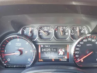 2015 GMC Yukon XL SLT with VIN 1GKS2HKC0FR585406, listed as a IAAI auction lot 41412441 with 210,321 mi miles. Bid and sale history available at carsss.com. Image 7.