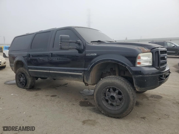 2005 Ford Excursion Limited with VIN 1FMSU43P75EA12648, listed as a Copart auction lot 41816385 with 322,576 mi miles and Salvage Title. Bid and sale history available at carsss.com. Image 4.