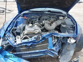 2008 Ford Mustang Deluxe with VIN 1ZVHT80NX85120503, listed as a IAAI auction lot 42530285 with 171,570 mi miles and . Bid and sale history available at DreamBid. Image 10.