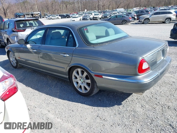 2005 Jaguar XJ with VIN SAJWA79C85SG48974, listed as a IAAI auction lot 41844684 with 154,145 mi miles. Bid and sale history available at carsss.com. Image 3.