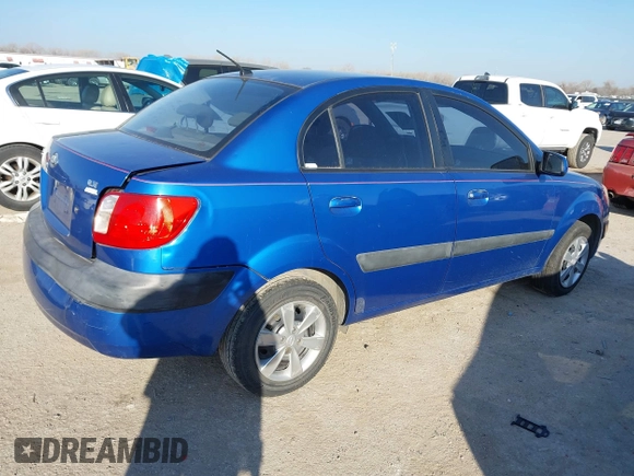 2008 Kia Rio LX with VIN KNADE123X86356526, listed as a IAAI auction lot 41649783 with 201,934 mi miles. Bid and sale history available at carsss.com. Image 4.