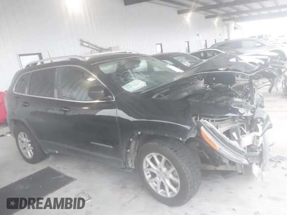 2018 Jeep Cherokee Latitude with VIN 1C4PJLCB1JD566236, listed as a IAAI auction lot 41278530 with 226,524 mi miles and . Bid and sale history available at DreamBid. Image 13.