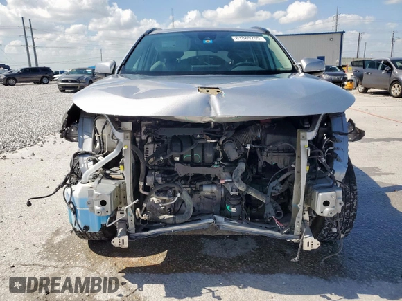 2019 Toyota RAV4 XLE with VIN 2T3W1RFV2KC015887, listed as a Copart auction lot 61869255 with 69,227 mi miles and Clean title. Bid and sale history available at DreamBid. Image 5.