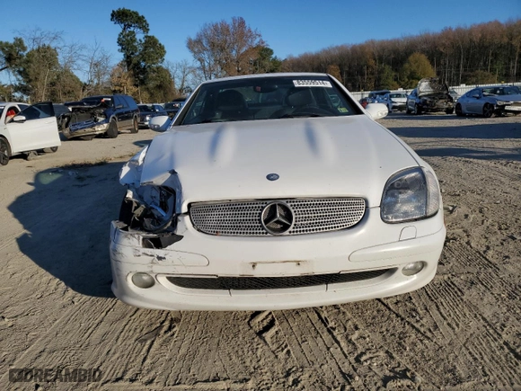 2001 Mercedes-Benz SLK-Class Kompressor with VIN WDBKK49F11F182130, listed as a Copart auction lot 83559514 with 222,765 mi miles and Clean Title. Bid and sale history available at carsss.com. Image 5.