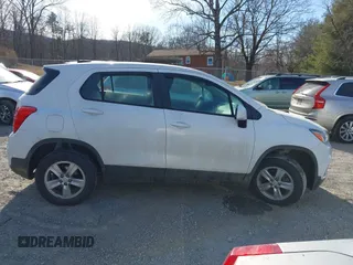 2017 Chevrolet Trax LS with VIN 3GNCJNSBXHL234920, listed as a IAAI auction lot 41622170 with 98,166 mi miles. Bid and sale history available at carsss.com. Image 14.