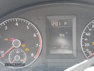 2010 Volkswagen Jetta Wolfsburg Edition с VIN 3VWRJ7AJ7AM057831, выставлен на аукционе IAAI как лот 42701174 с пробегом 102 158 миль миль и . История ставок и продаж доступна на DreamBid. Изображение 7.