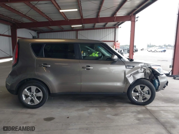 2019 Kia Soul with VIN KNDJN2A2XK7022048, listed as a IAAI auction lot 42065621 with 124,293 mi miles. Bid and sale history available at carsss.com. Image 13.