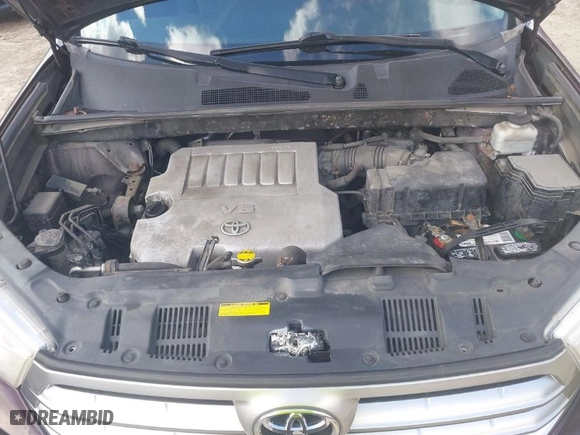 2011 Toyota Highlander with VIN 5TDBK3EH8BS059381, listed as a IAAI auction lot 41894262 with 138,520 mi miles. Bid and sale history available at carsss.com. Image 10.