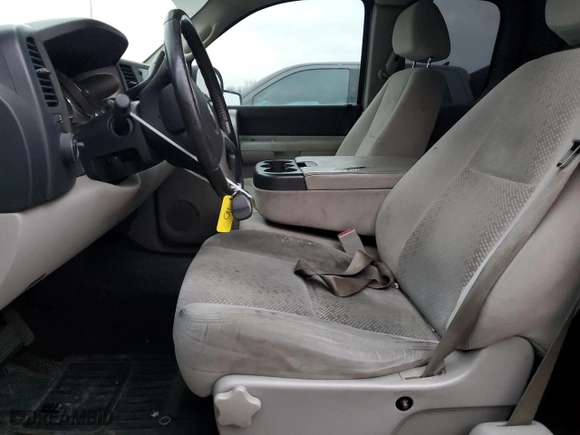 2008 Chevrolet Silverado 1500 LT w/2LT with VIN 2GCEC19J881210019, listed as a Copart auction lot 41699385 with 168,940 mi miles and Salvage Title. Bid and sale history available at carsss.com. Image 7.