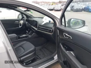 2024 Kia Sportage X-Line with VIN 5XYK6CDF6RG165047, listed as a IAAI auction lot 41467062 with 11,137 mi miles and . Bid and sale history available at carsss.com. Image 5.