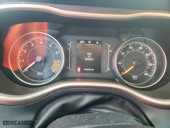 2015 Jeep Cherokee Latitude with VIN 1C4PJMCS4FW614989, listed as a Copart auction lot 75504624 with 144,244 mi miles and Salvage Title. Bid and sale history available at carsss.com. Image 9.