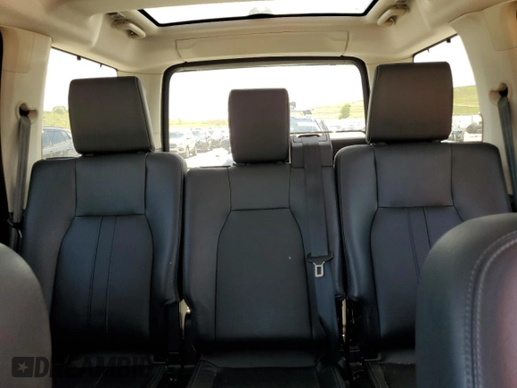 2015 Land Rover LR4 HSE with VIN SALAG2V6XFA754883, listed as a Copart auction lot 61782775 with 143,519 mi miles and Clean title. Bid and sale history available at DreamBid. Image 10.