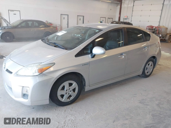 2010 Toyota Prius II with VIN JTDKN3DU4A1276248, listed as a IAAI auction lot 42088760 with 203,783 mi miles. Bid and sale history available at carsss.com. Image 2.