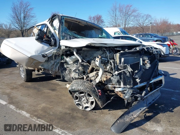 2012 Ford F-250 XL z VIN 1FT7X2BT7CEA65271, wystawiony jako IAAI lot #41892731 z przebiegiem Nie podano mil oraz . Historia ofert i sprzedaży dostępna na DreamBid. Obrazek 1.