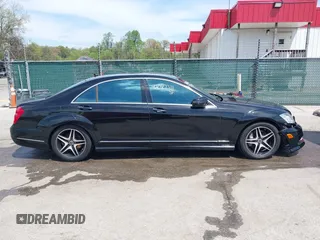 2010 Mercedes-Benz S 550 with VIN WDDNG8GB3AA308918, listed as a IAAI auction lot 42087311 with 135,878 mi miles and . Bid and sale history available at DreamBid. Image 13.