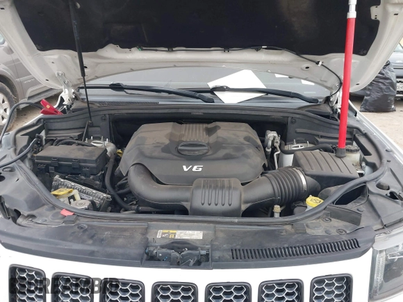 2015 Jeep Grand Cherokee Altitude with VIN 1C4RJEAG2FC901391, listed as a IAAI auction lot 41565763 with 220,685 mi miles. Bid and sale history available at carsss.com. Image 10.