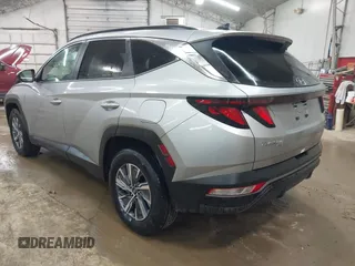 2024 Hyundai Tucson Blue with VIN KM8JBCD12RU172101, listed as a IAAI auction lot 42465266 with 19,708 mi miles and . Bid and sale history available at DreamBid. Image 3.