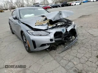 2024 BMW i4 eDrive35 z VIN WBY43AW07RFS38250, wystawiony jako Copart lot #44953225 z przebiegiem 11 567 mil mil oraz Szkoda całkowita • Salvage title. Historia ofert i sprzedaży dostępna na DreamBid. Obrazek 10.