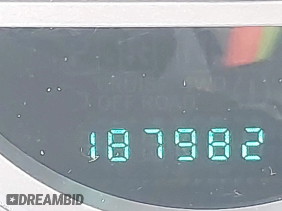 2007 Jeep Wrangler Unlimited Sahara z VIN 1J4GA59137L147257, wystawiony jako IAAI lot #41565673 z przebiegiem 187 982 mil mil oraz . Historia ofert i sprzedaży dostępna na DreamBid. Obrazek 15.