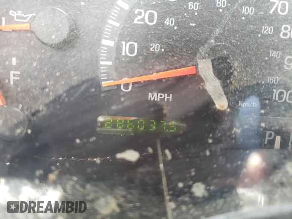 1999 Ford F-150 XL with VIN 1FTRX18L8XNA01885, listed as a Copart auction lot 88539645 with 286,037 mi miles and Salvage Title. Bid and sale history available at carsss.com. Image 9.