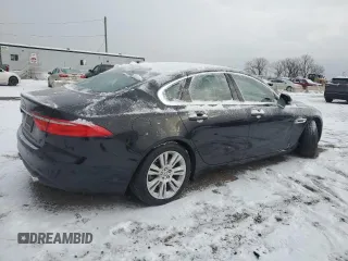 2016 Jaguar XF 35t Premium z VIN SAJBD4BV6GCY11860, wystawiony jako Copart lot #41879565 z przebiegiem 42 304 mil mil oraz Szkoda całkowita • Salvage title. Historia ofert i sprzedaży dostępna na DreamBid. Obrazek 3.