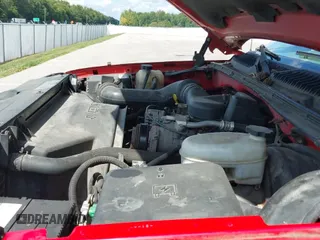 2004 Chevrolet Silverado 1500 Work Truck с VIN 1GCEC19X74Z337740, выставлен на аукционе IAAI как лот 43109022 с пробегом 234 682 миль миль и . История ставок и продаж доступна на DreamBid. Изображение 13.