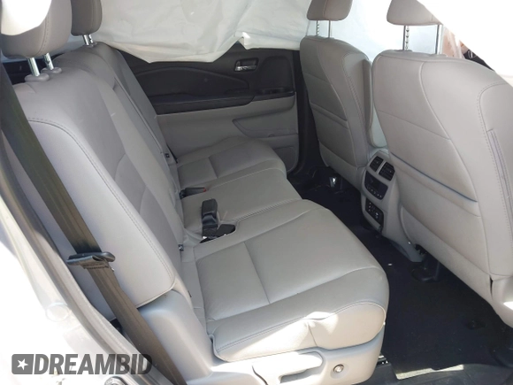 2017 Honda Pilot Touring with VIN 5FNYF6H98HB100335, listed as a IAAI auction lot 41907709 with 1 mi miles. Bid and sale history available at carsss.com. Image 8.