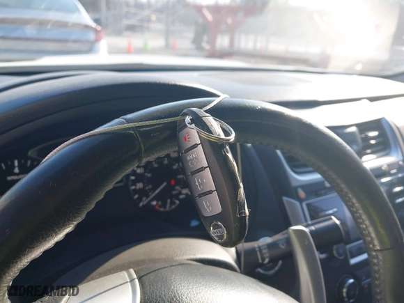 2016 Nissan Altima 2.5 SL with VIN 1N4AL3AP5GC262054, listed as a IAAI auction lot 41626450 with 147,226 mi miles. Bid and sale history available at carsss.com. Image 11.