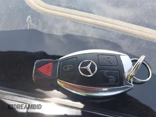 2013 Mercedes-Benz C 300 Sport z VIN WDDGF8AB0DR292722, wystawiony jako IAAI lot #42270735 z przebiegiem 113 119 mil mil oraz . Historia ofert i sprzedaży dostępna na DreamBid. Obrazek 11.