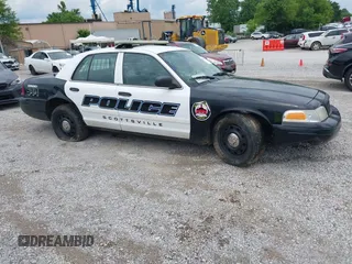 2011 Ford Police Interceptor with VIN 2FABP7BV4BX101686, listed as a IAAI auction lot 42375671 with Not provided miles and . Bid and sale history available at DreamBid. Image 1.