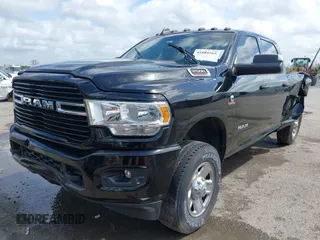 2020 Ram 2500 Big Horn with VIN 3C6UR5DL1LG197678, listed as a IAAI auction lot 41884565 with 128,728 mi miles. Bid and sale history available at carsss.com. Image 18.